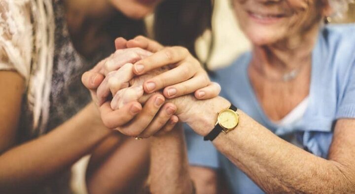 Roda de Terapia Comunitária com Grupo de Idosos