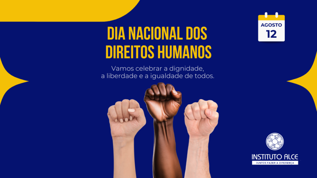 Imagem com três punhos cerrados, mostrando a força da população em relação aos direitos humanos